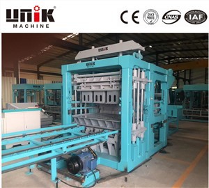 Machine voor het maken van bakstenen blokken